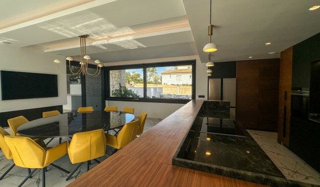 Återförsäljning - Villa -
Orihuela Costa - Costa Blanca