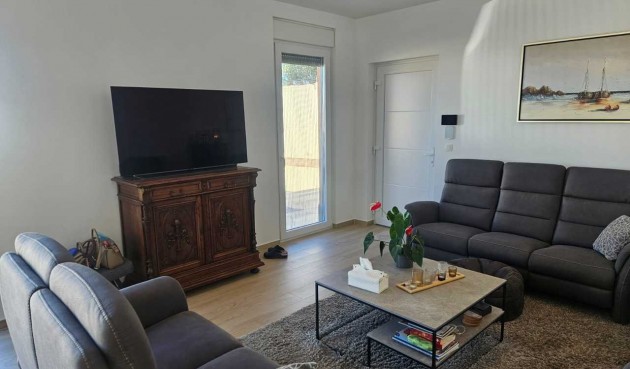 Återförsäljning - Villa -
Torrevieja - Costa Blanca