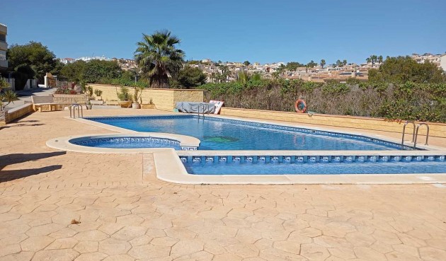 Återförsäljning - Apartment -
Villamartin - Costa Blanca