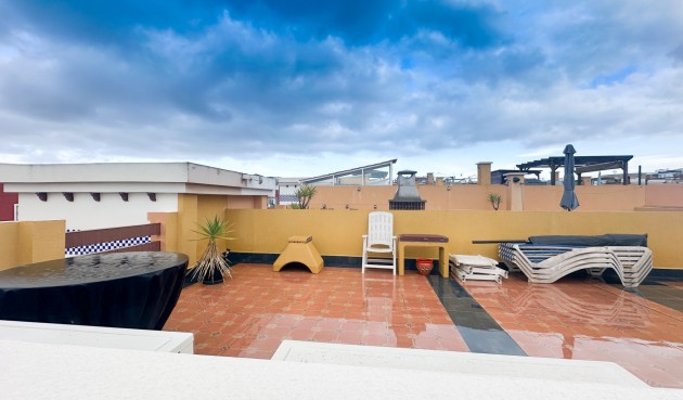 Återförsäljning - Apartment -
Orihuela Costa - Costa Blanca