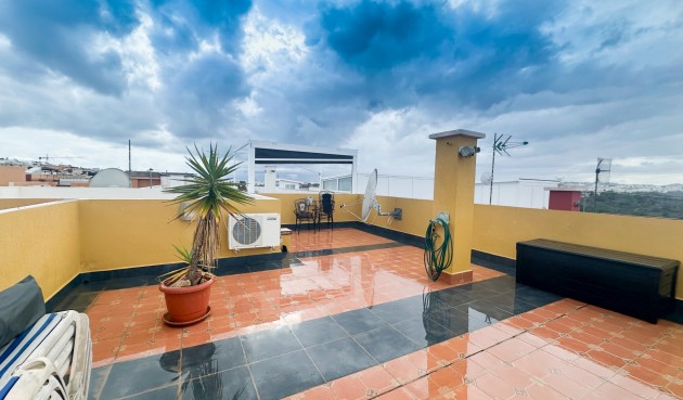 Återförsäljning - Apartment -
Orihuela Costa - Costa Blanca