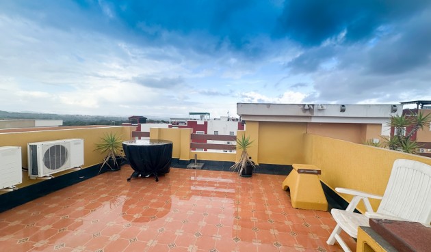 Återförsäljning - Apartment -
Orihuela Costa - Costa Blanca