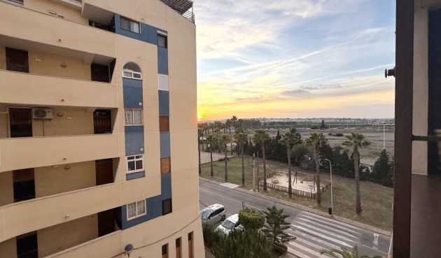 Återförsäljning - Apartment -
Torrevieja - Costa Blanca