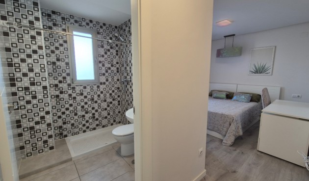 Återförsäljning - Takvåning -
Orihuela - Inland