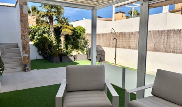 Återförsäljning - Villa -
Cabo Roig - Costa Blanca