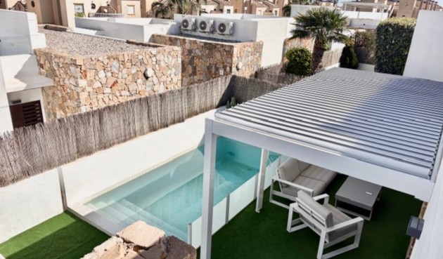 Återförsäljning - Villa -
Cabo Roig - Costa Blanca