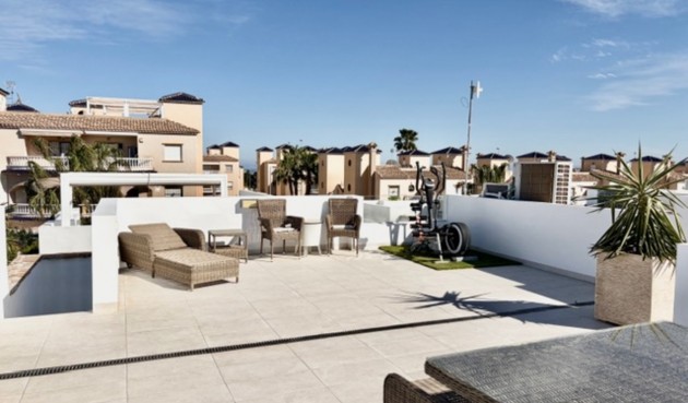 Återförsäljning - Villa -
Cabo Roig - Costa Blanca