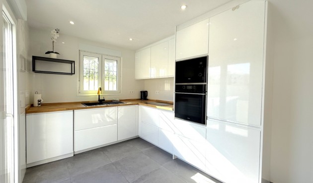 Återförsäljning - Town House -
Orihuela - Inland