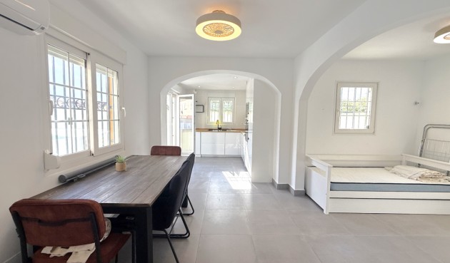 Återförsäljning - Town House -
Orihuela - Inland