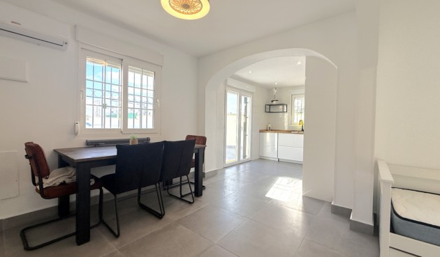 Återförsäljning - Town House -
Orihuela - Inland