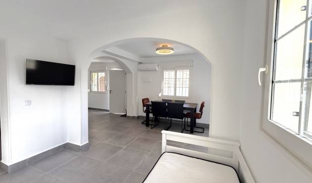 Återförsäljning - Town House -
Orihuela - Inland