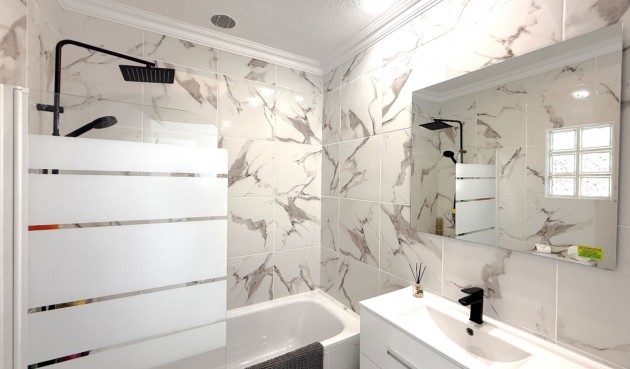 Återförsäljning - Town House -
Orihuela - Inland