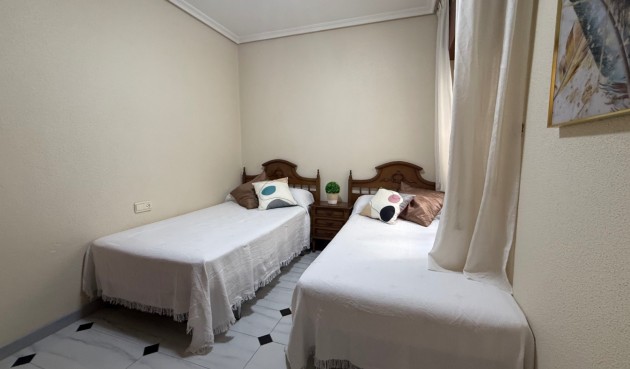 Återförsäljning - Apartment -
Torrevieja - Costa Blanca