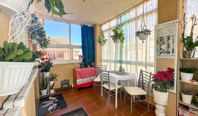 Resale - Bungalow -
Torrevieja - Costa Blanca
