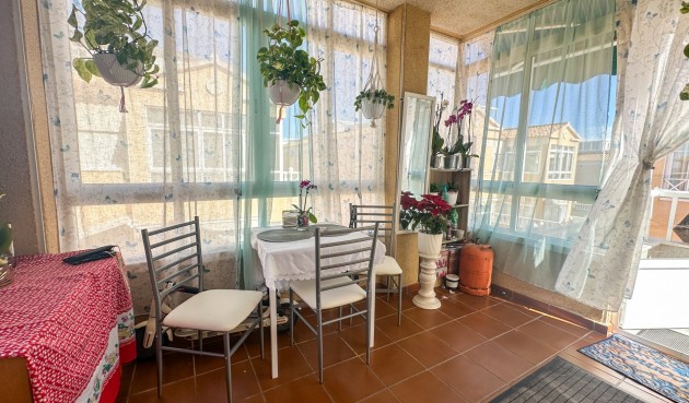 Resale - Bungalow -
Torrevieja - Costa Blanca