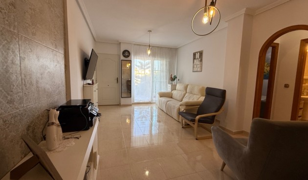 Återförsäljning - Apartment -
Orihuela - Inland