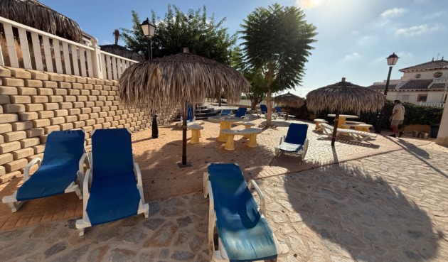 Återförsäljning - Apartment -
Orihuela - Inland