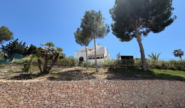 Återförsäljning - Villa -
Orihuela - Inland