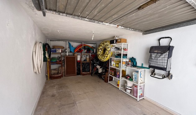 Återförsäljning - Villa -
Orihuela - Inland