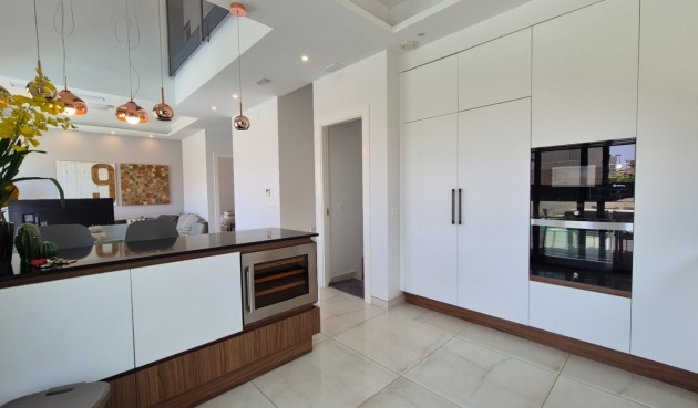 Återförsäljning - Villa -
Torrevieja - Costa Blanca