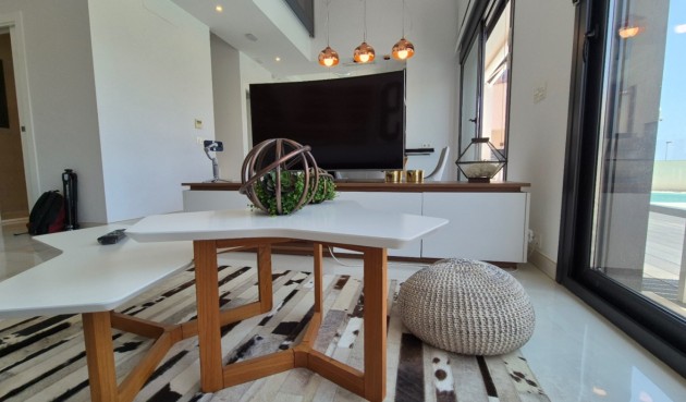 Återförsäljning - Villa -
Torrevieja - Costa Blanca