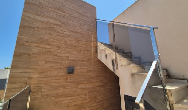 Återförsäljning - Villa -
Torrevieja - Costa Blanca