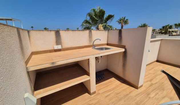 Återförsäljning - Villa -
Torrevieja - Costa Blanca