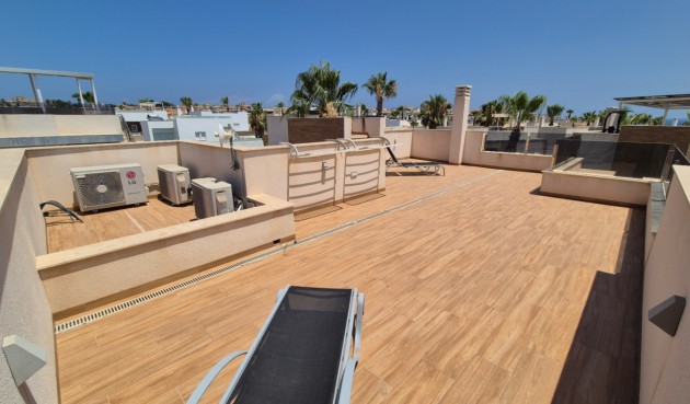 Återförsäljning - Villa -
Torrevieja - Costa Blanca