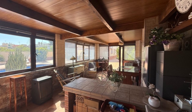 Återförsäljning - Villa -
Torrevieja - Costa Blanca