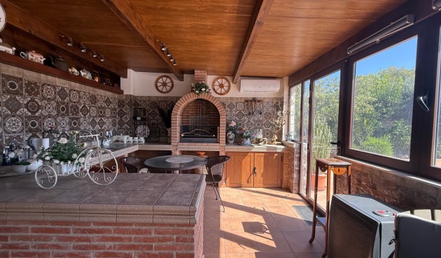 Återförsäljning - Villa -
Torrevieja - Costa Blanca