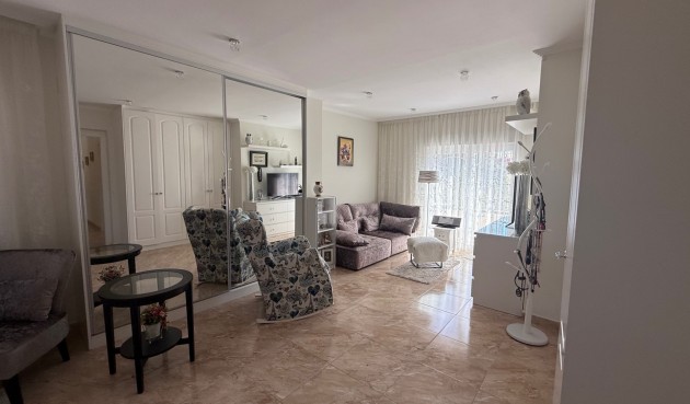 Återförsäljning - Villa -
Torrevieja - Costa Blanca