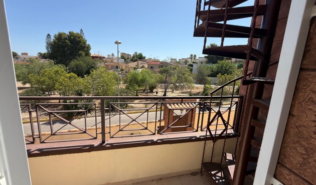 Återförsäljning - Villa -
Torrevieja - Costa Blanca