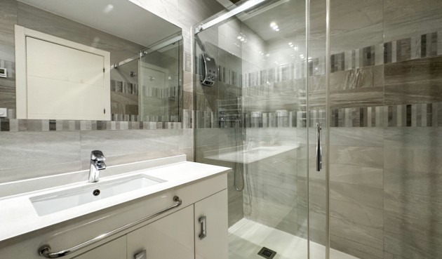 Återförsäljning - Apartment -
Torrevieja - Costa Blanca