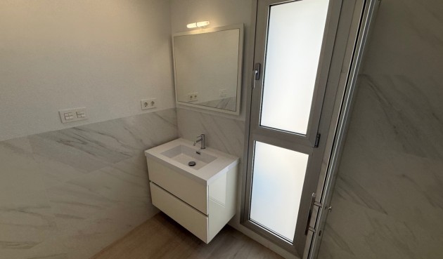 Återförsäljning - Town House -
Orihuela - Inland