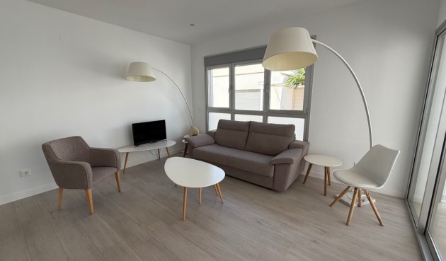 Återförsäljning - Town House -
Orihuela - Inland