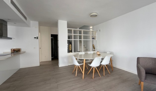 Återförsäljning - Town House -
Orihuela - Inland