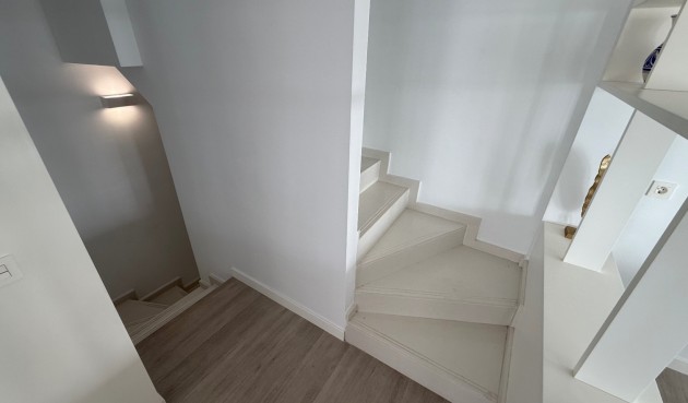 Återförsäljning - Town House -
Orihuela - Inland