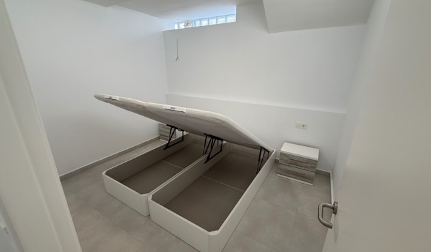 Återförsäljning - Town House -
Orihuela - Inland