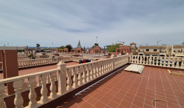 Återförsäljning - Villa -
Torrevieja - Costa Blanca