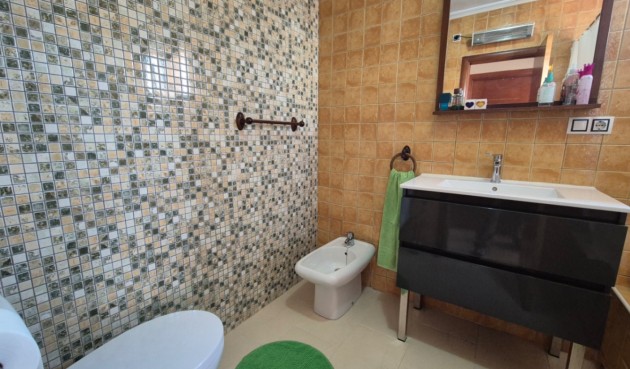 Återförsäljning - Villa -
Torrevieja - Costa Blanca