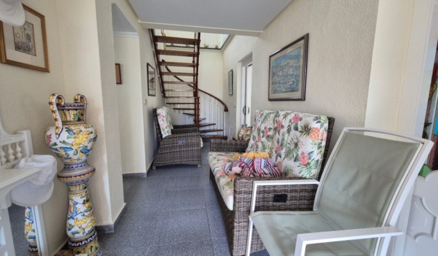 Återförsäljning - Villa -
Orihuela - Inland