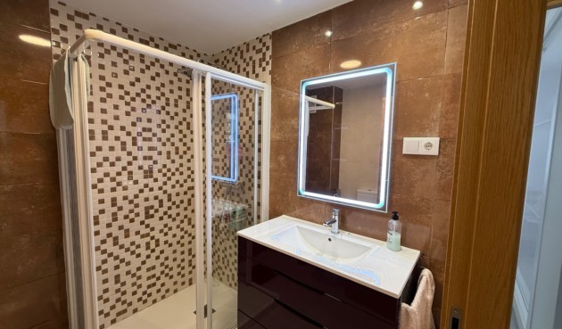 Återförsäljning - Apartment -
Torrevieja - Costa Blanca