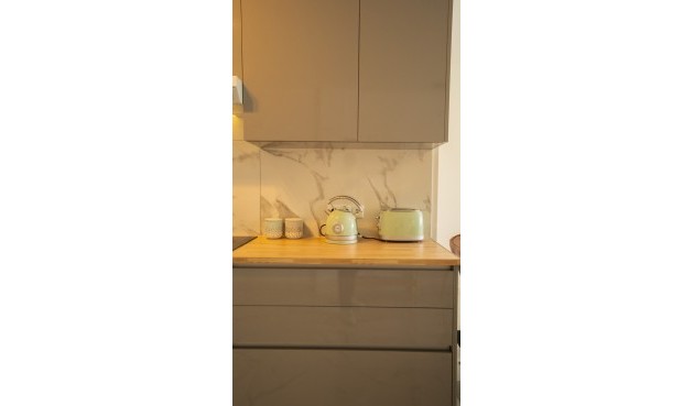 Återförsäljning - Apartment -
Orihuela - Inland