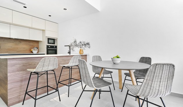 Återförsäljning - Town House -
Torrevieja - Costa Blanca