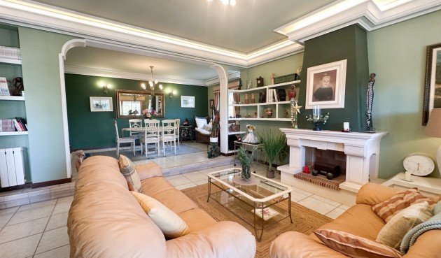 Återförsäljning - Villa -
La Mata - Costa Blanca