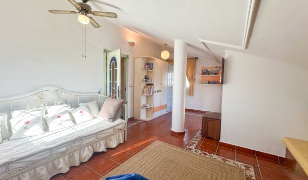 Återförsäljning - Villa -
La Mata - Costa Blanca