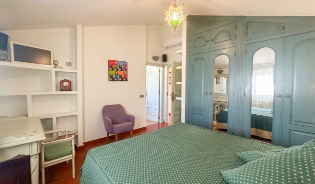 Återförsäljning - Villa -
La Mata - Costa Blanca