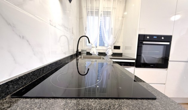 Återförsäljning - Apartment -
Torrevieja - Costa Blanca