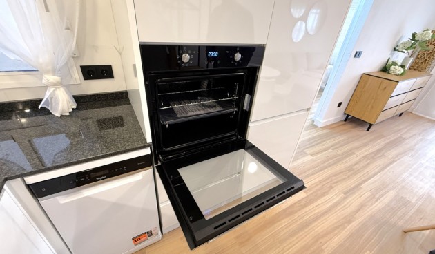 Återförsäljning - Apartment -
Torrevieja - Costa Blanca