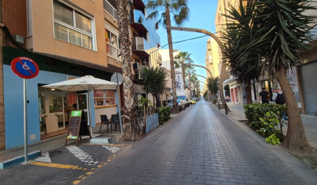 Återförsäljning - Apartment -
Torrevieja - Costa Blanca